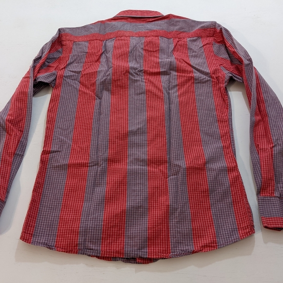 Peter England Long Sleeve Button Up Dress Shirt - Red & Blue Plaid Small? - Picture 4 of 4
